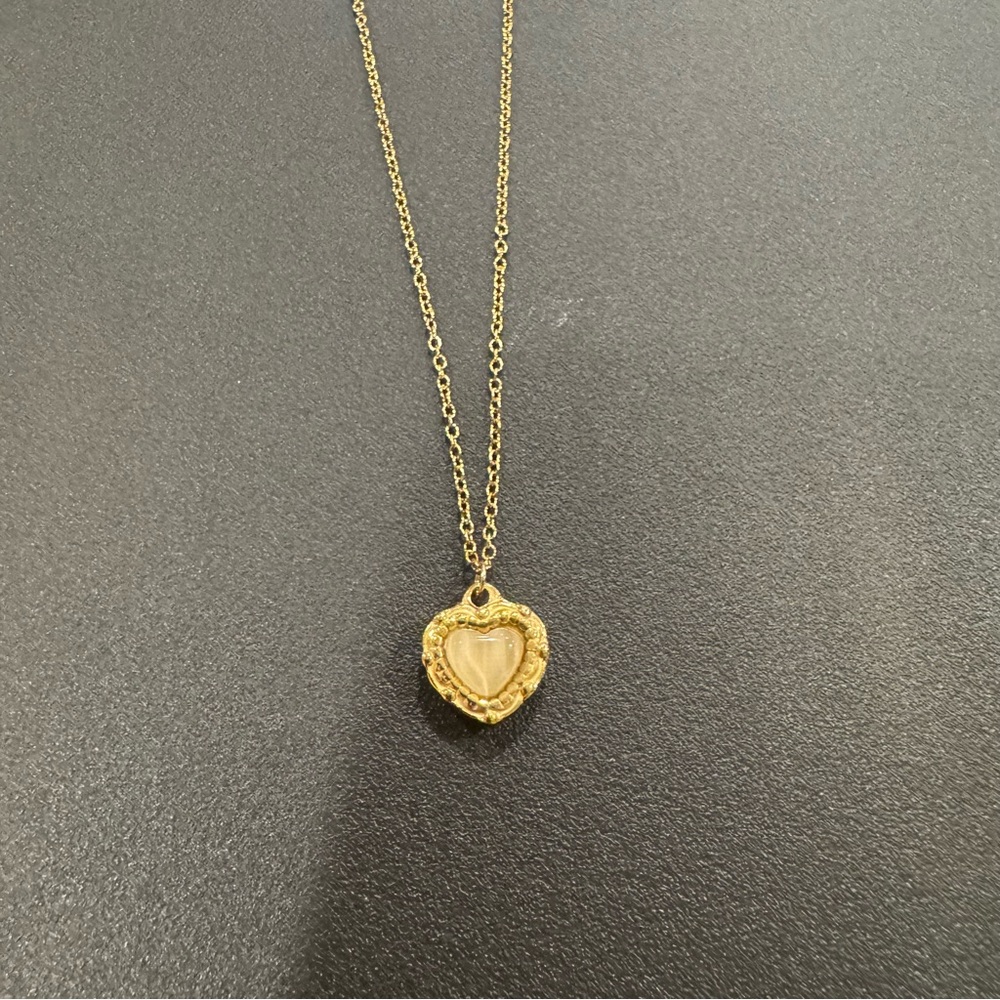 Francesca's Collections Gold Heart Pendant Necklace